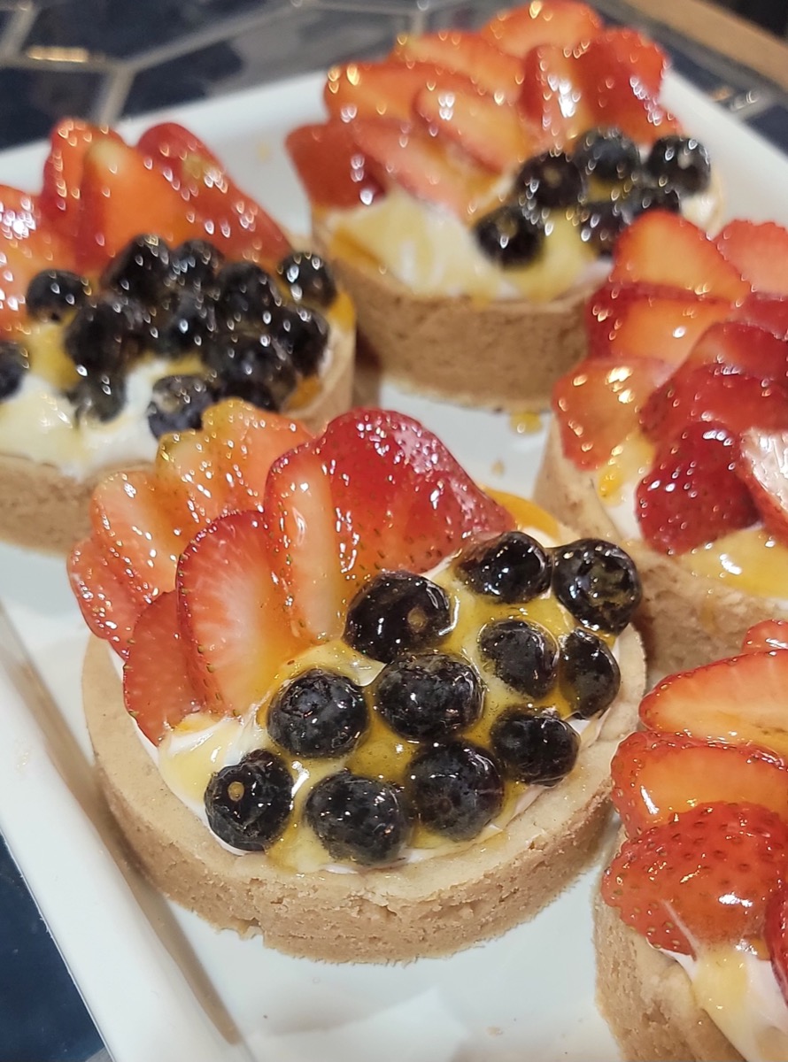Fruit tarts from Blu Sky’s Cafe pastry case.